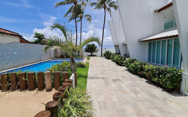 Flat 202 com Cobertura em Maria farinha