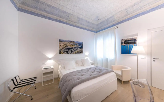La Home42 Suite
