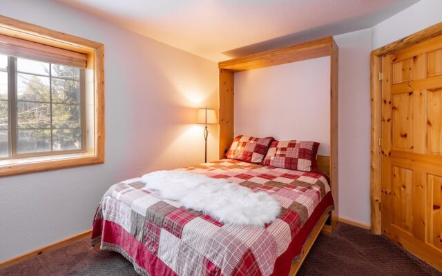 Little Cubs Cabin #1986