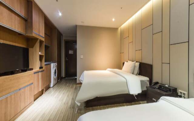 PyeongTaek Port Co'op Stay