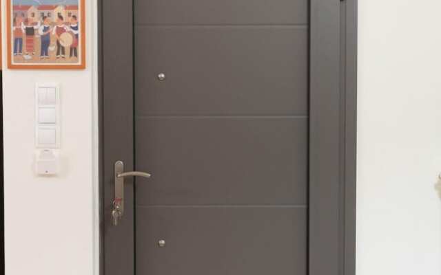 Stella s Minimal Lodge