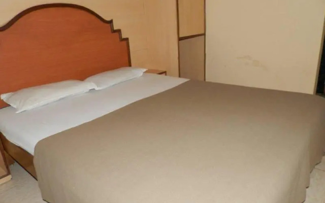 Hotel Shree Damodar Regency