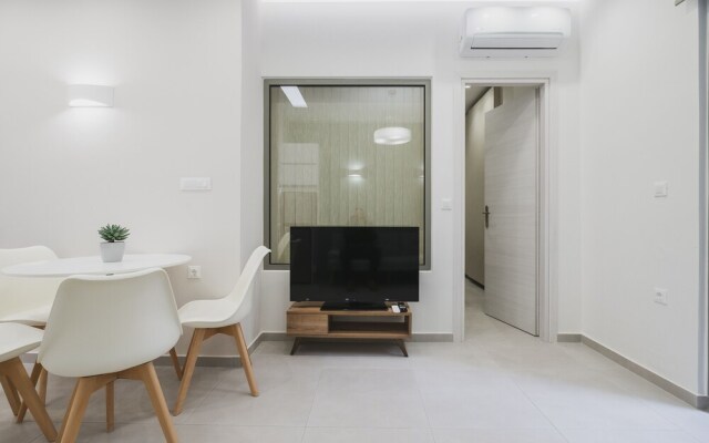 Central Apartment 1 near Old Town & Bus Station