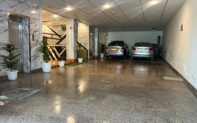 Hotel AeroFly Stay by KDSON