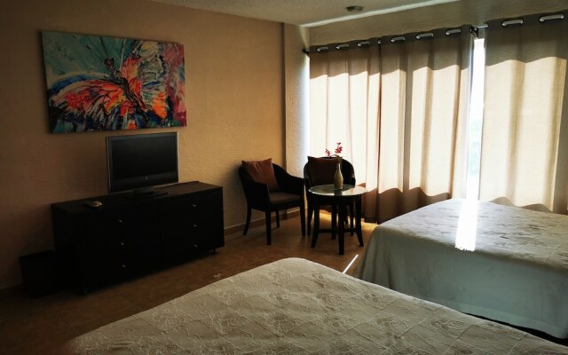 Cozy Studio In Beachfront Condominium