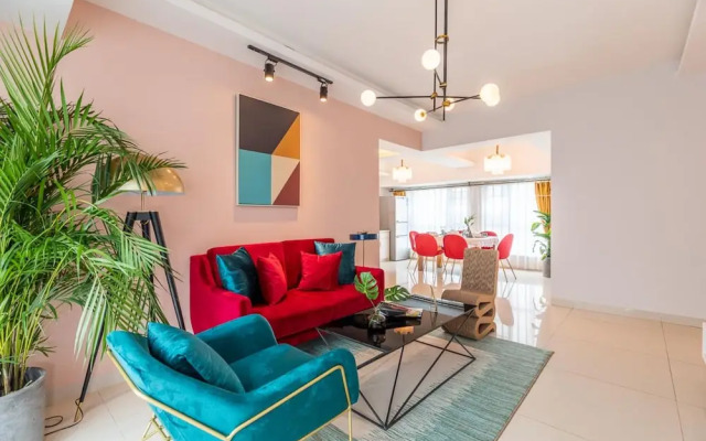 Locals Boutique Apartment Huafa Plaza 5