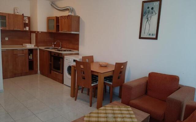 Azuro Aparthotel Sunny Beach