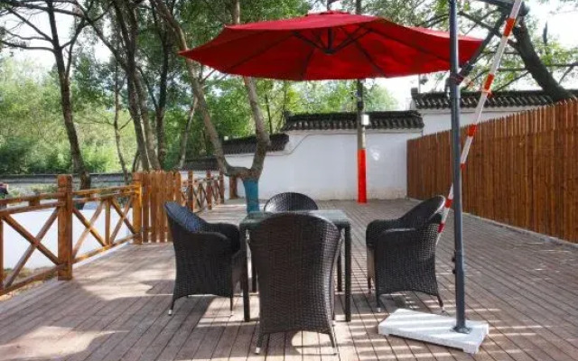 Weiduo Bieyuan Hostel