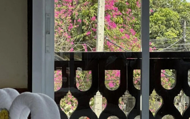 Villa Thida Mekong Riverside