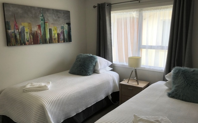 Rose Apartments Unit 2 Central Rotorua- Accommodation & Spa – Guest Rooms – Rotorua