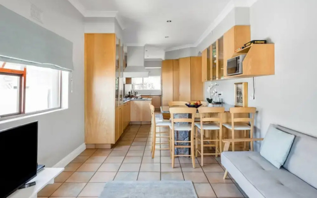 3 Bedroom Hilltop Home With Spectacular Views