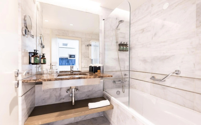 Crowne Plaza Caparica Lisbon by IHG