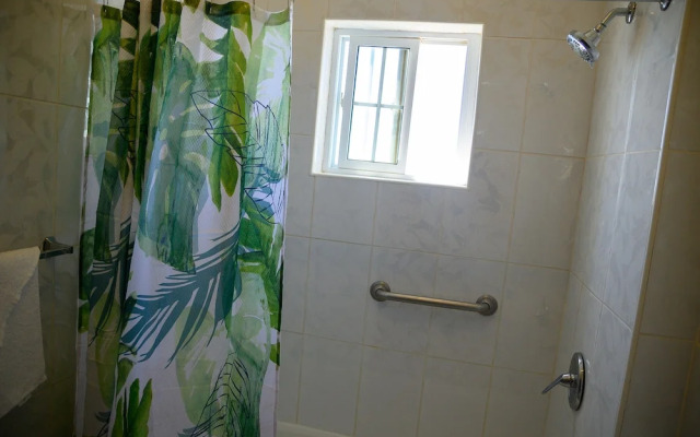 Sea Coast Inn & Suites
