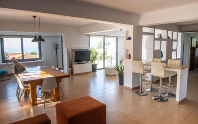 Villa Infinite Blu