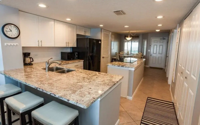 Windjammer Oceanfront Condominiums