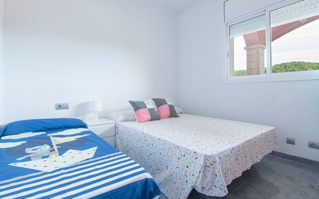 House Los Rosales 7 Km From the Beach (R83)