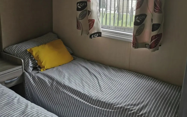 2 Bed Lodge Sleeps 6 -pets Ok -patio -free Parking