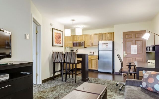 Staybridge Suites O'Fallon Chesterfield by IHG