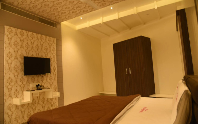 Hotel Pushpak Satara