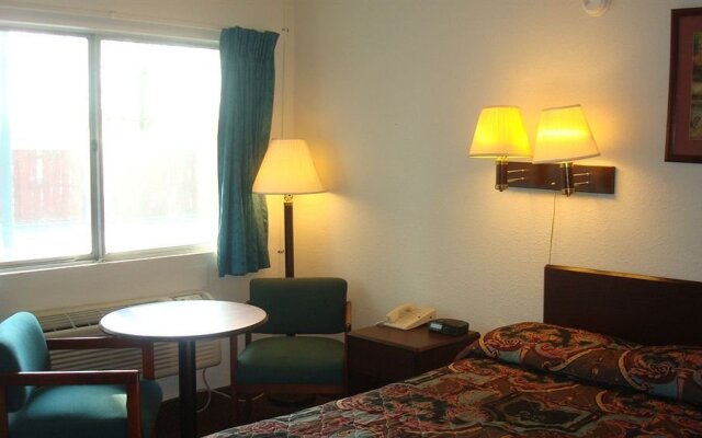 Travel Inn Dekalb