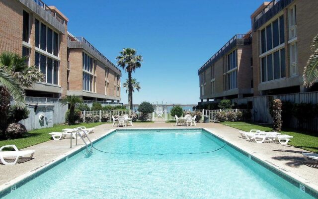 Channelview 103
