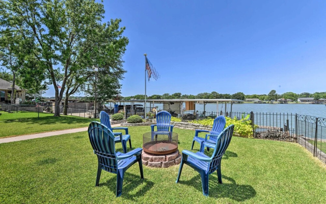 Lakefront Granbury Home, Boat Dock On-site!