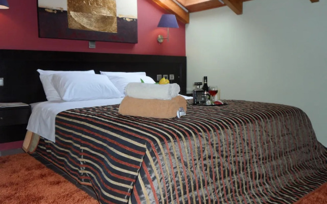 Prigipikon Suites & Lofts