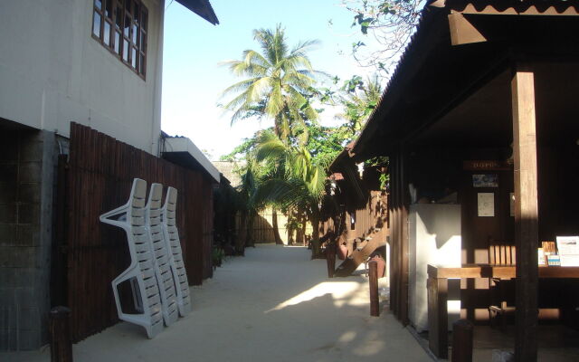 Boracay Pito Huts Resort