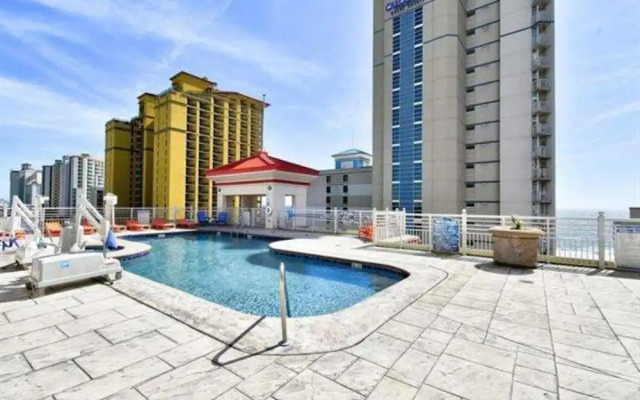 Carolinian Resort 2032