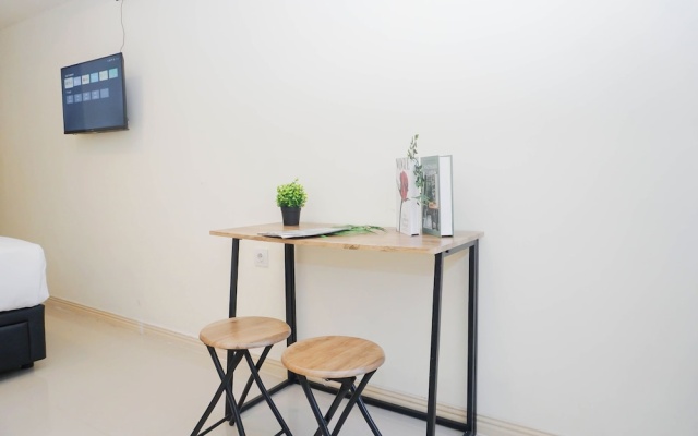 Comfy And Nice Studio Space At Apartment Meikarta District 1 – Guest Rooms – Cibatu