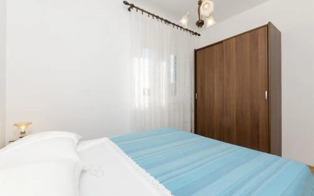 Neda - 150 M From Pebble Beach - A2