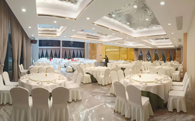 Lianhua Huating Business Hotel