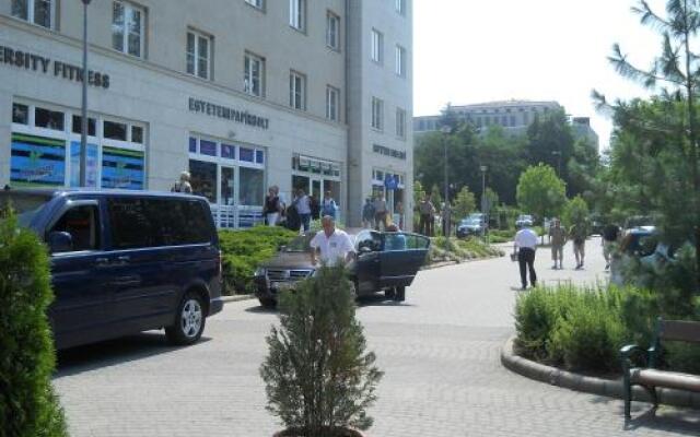 Uni-Hotel Diákotthon