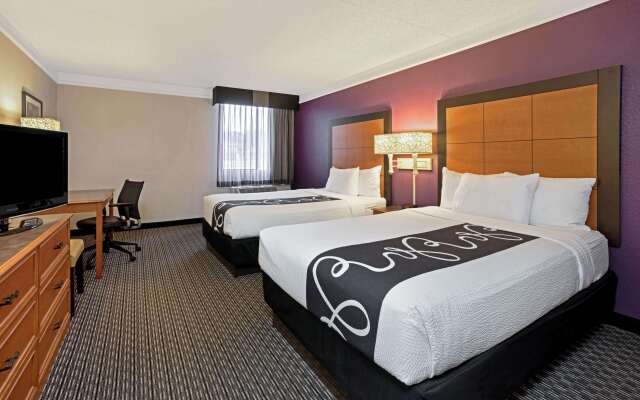 La Quinta Inn & Suites by Wyndham Tacoma - Seattle