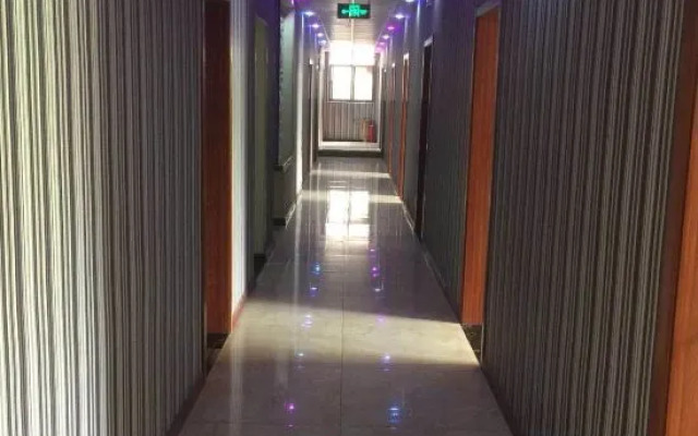 Laiyang Haiyi Business Hotel