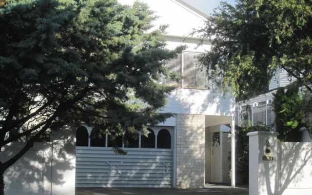 Milford House B&B