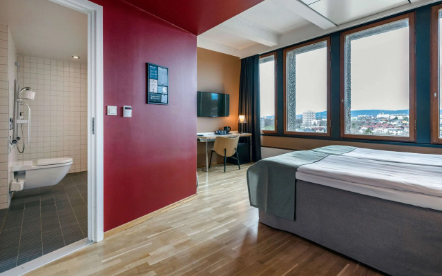 Quality Hotel 33
