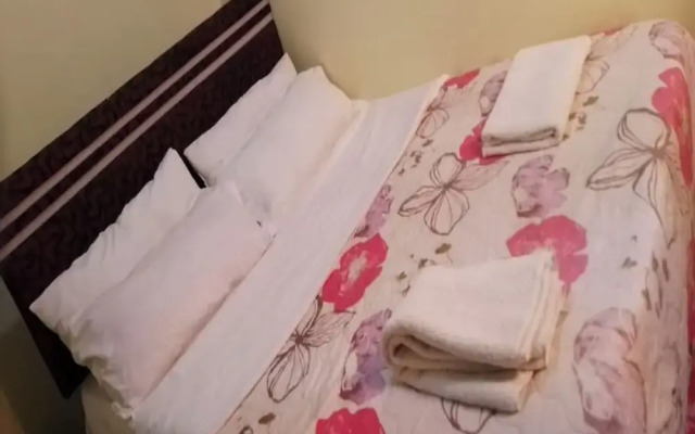 Eilarose City View Suites
