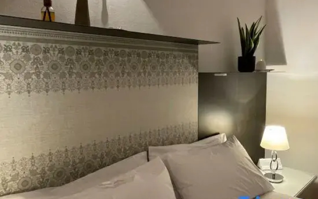 The Crystal Suite - Gorizia Central Apartment