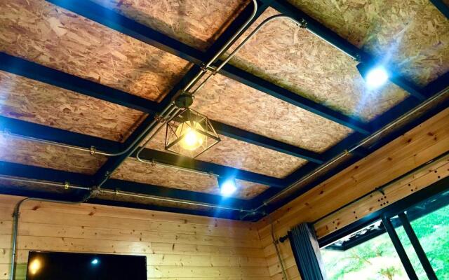 The Loft Resort Kabin Buri