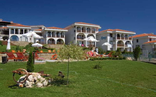 Briz-Seabreeze Hotel