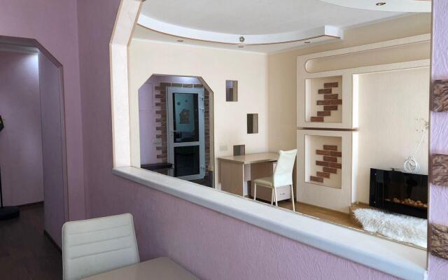 House-available on the street. Mira, 11