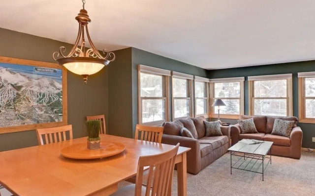 Longbranch 201 Condo with Pool & Hot Tub
