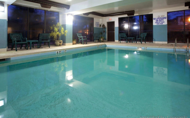 Country Inn & Suites by Radisson, Murrells Inlet, SC
