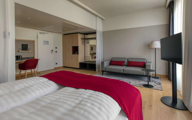 IntercityHotel Berlin Airport BER Terminal 1+2