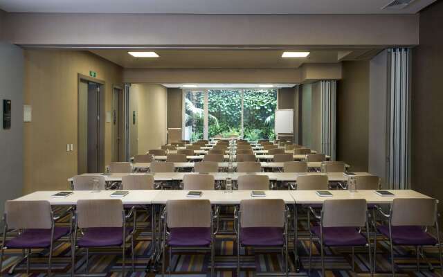 100 Luxury Suites by Preferred