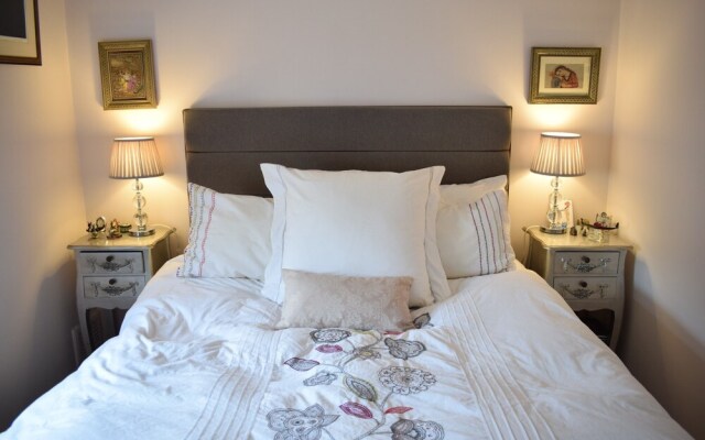 Spacious 1 Bedroom Apartment in Camberwell