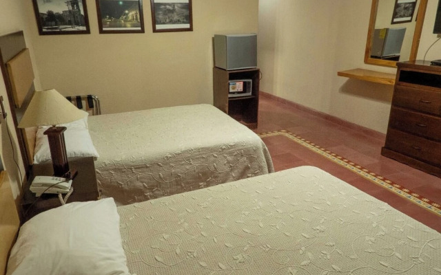 Hotel Zapata Linares