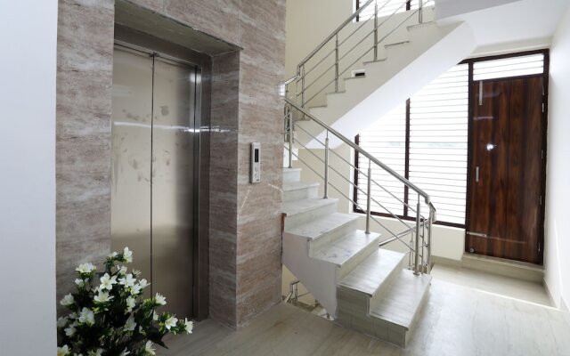 OYO 9380 near Artemis Hospital