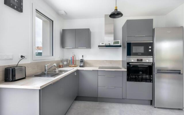Maison moderne pour sept personnes a Saint Michel Chef Chef